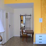 Bed & Breakfast Maison Au Loup: 16th Century In Old Town 3*
