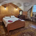 Maison Au Loup - Superbe Ancien Particulier Du Xvie Siecle Au Coeur De La Vieille Du Puy Le Puy-en-Velay