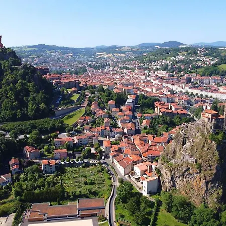 Bed & Breakfast Maison Au Loup - Chambre D'Hotes Dans Un Superbe Ancien Hotel Particulier Du Xvie Siecle Au Coeur De La Vieille Ville Du Puy Le Puy-en-Velay