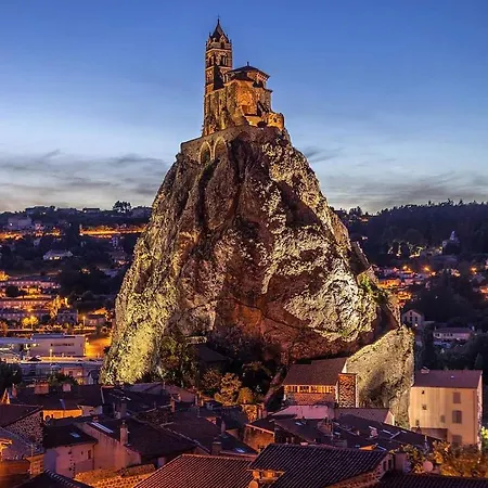 Maison Au Loup - Chambre D'Hotes Dans Un Superbe Ancien Hotel Particulier Du Xvie Siecle Au Coeur De La Vieille Ville Du Puy 3* Le Puy-en-Velay