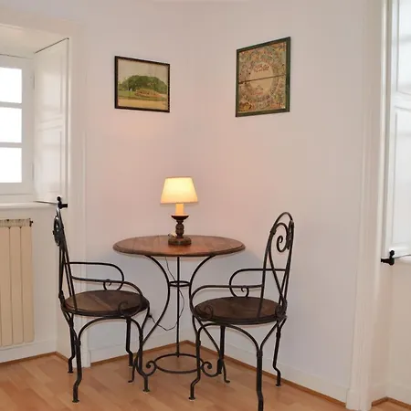 Bed & Breakfast Maison Au Loup - Superbe Ancien Particulier Du Xvie Siecle Au Coeur De La Vieille Du Puy Le Puy-en-Velay