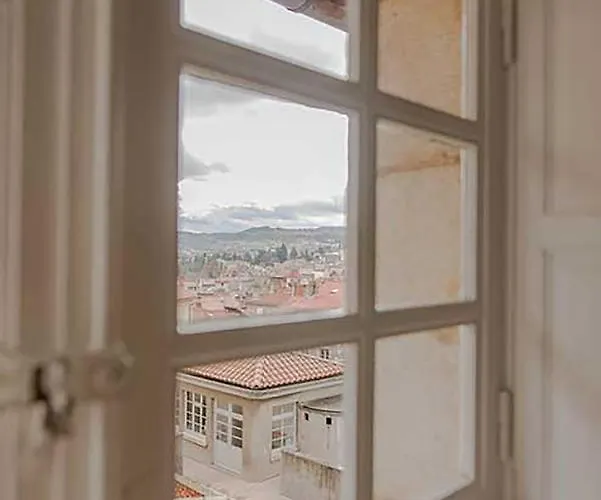 Maison Au Loup: 16th Century In Old Town