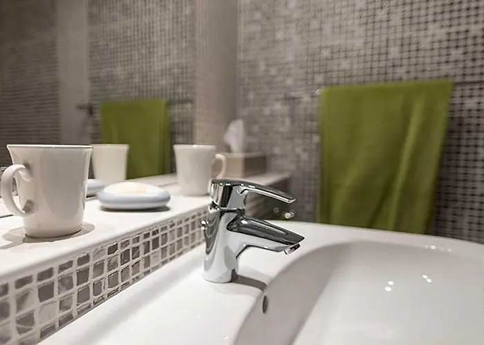 Maison Au Loup: 16th Century In Old Town Bed & Breakfast 4*