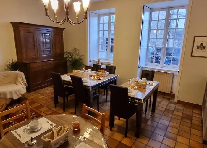 Maison Au Loup: 16th Century In Old Town Bed & Breakfast Le Puy-en-Velay